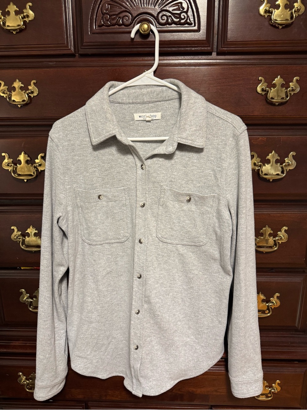 Workshop gray super soft women’s knit button down shirt Shacket size medium